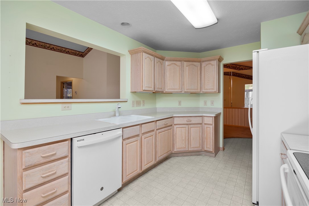 30621 Iris Court