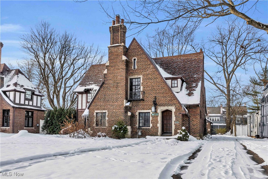 3232 Warrington Road