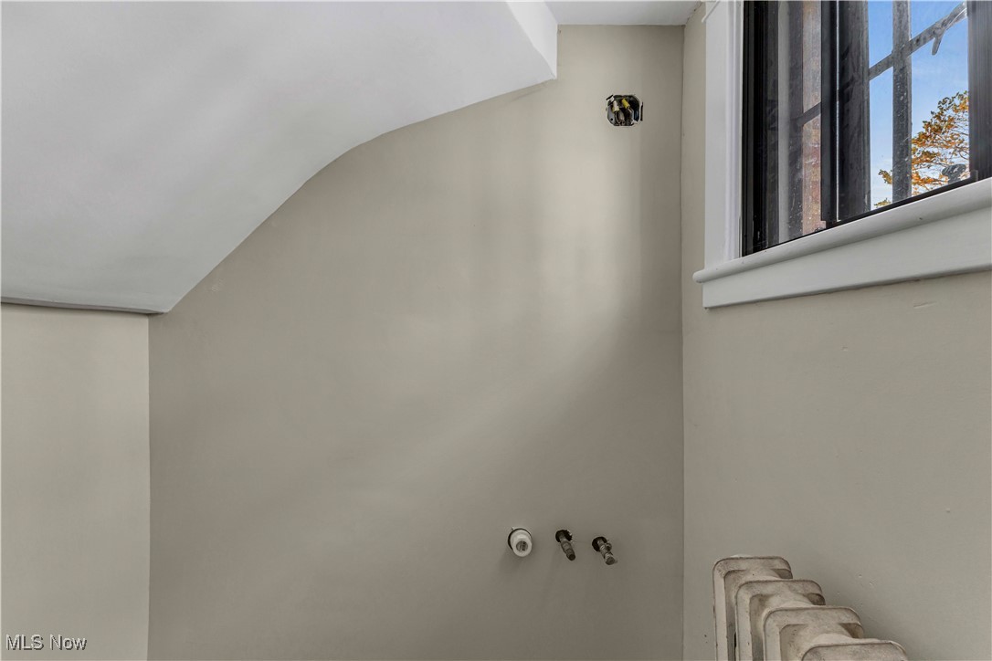 3232 Warrington Road