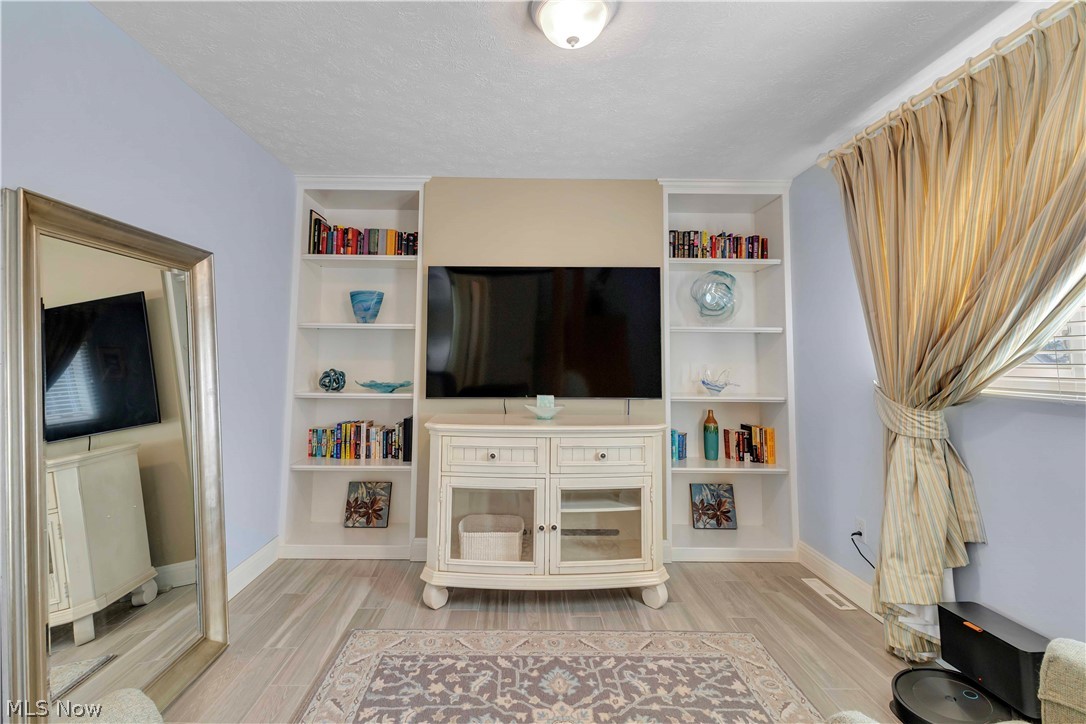 32811 Saint James Trail