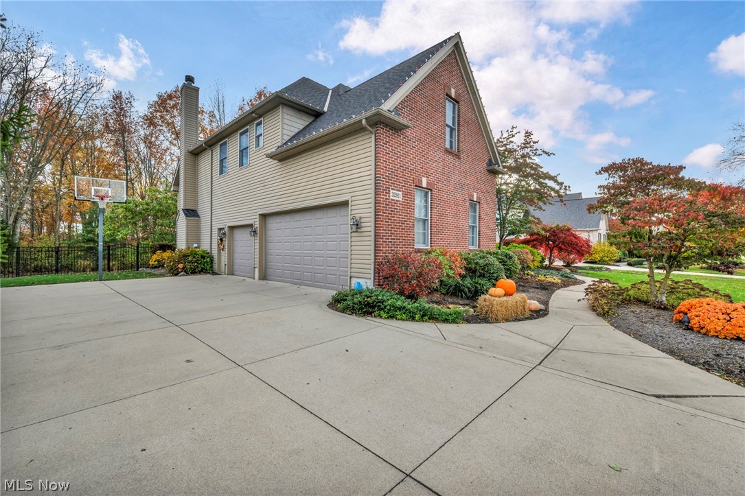 32811 Saint James Trail