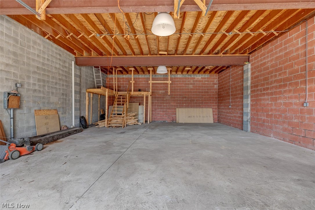 7958 Broadview Road