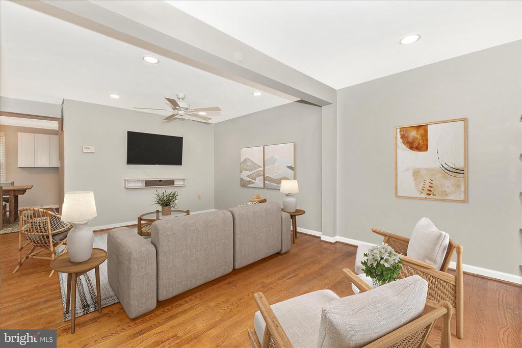 8204 RED WING COURT
