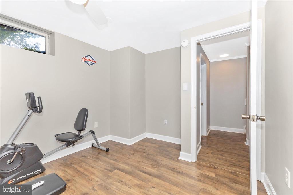 8204 RED WING COURT