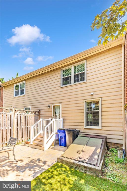 8204 RED WING COURT