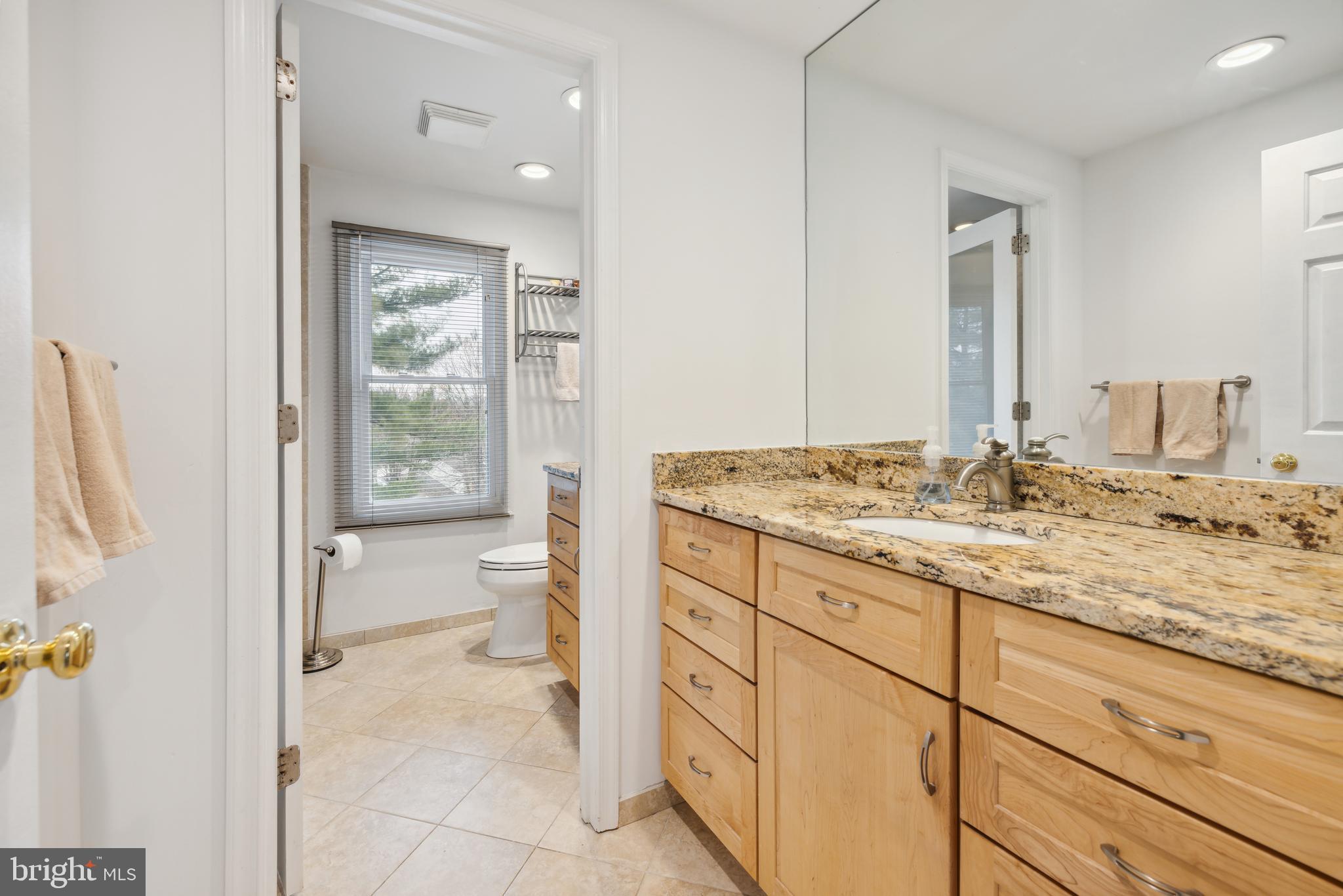 12525 Falconbridge Dr