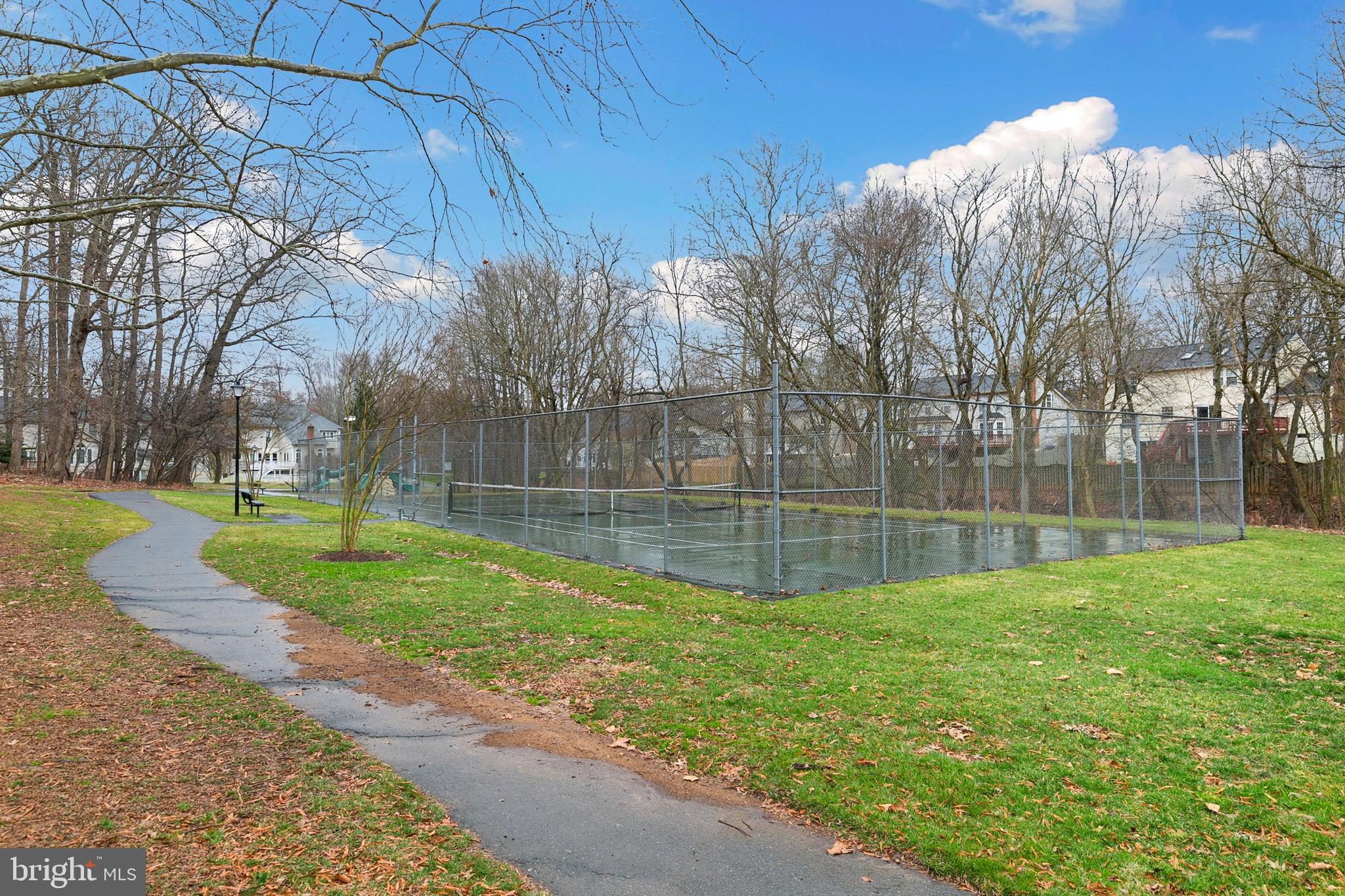 15807 Seurat Dr