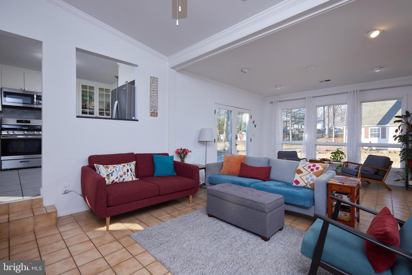 112 Tulip Dr