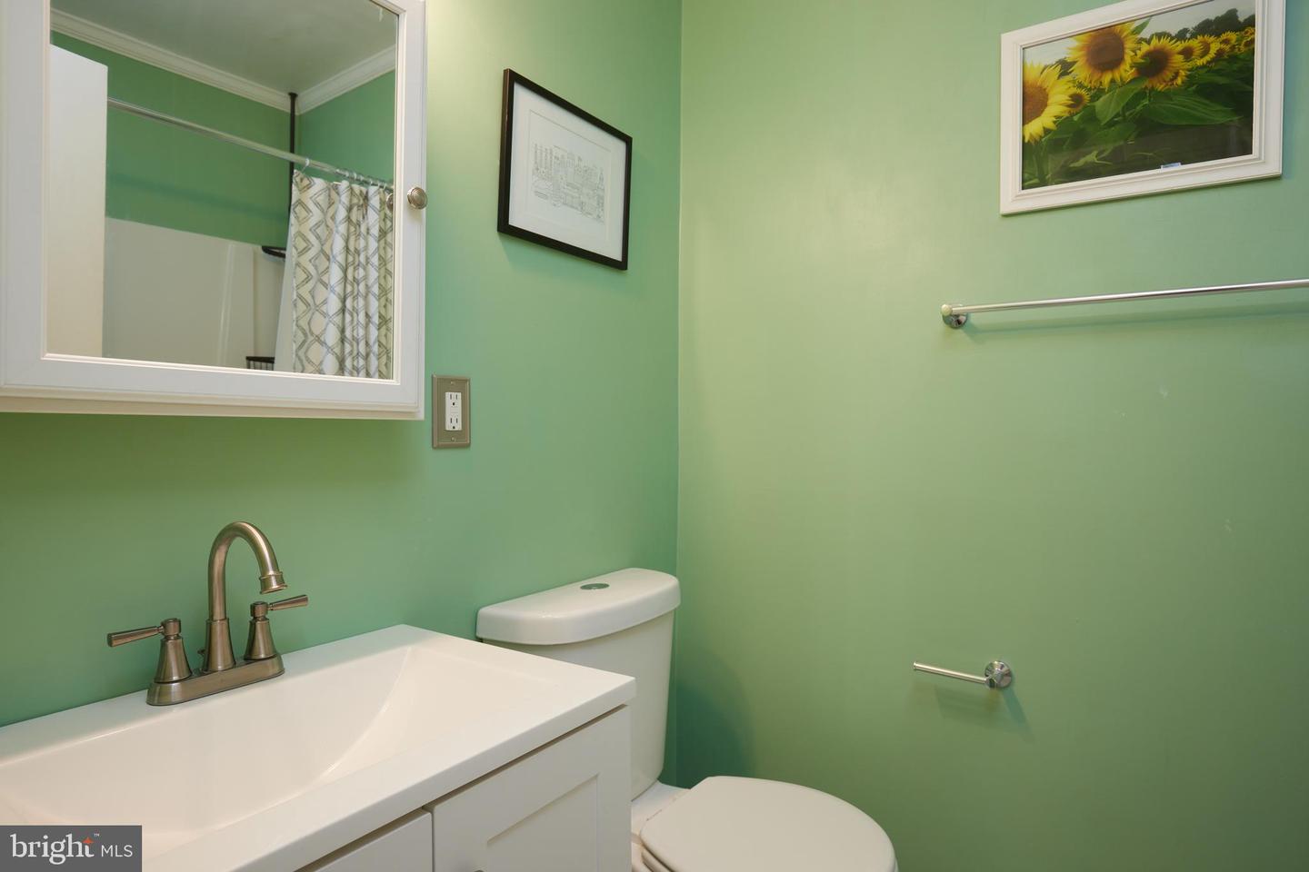 112 Tulip Dr