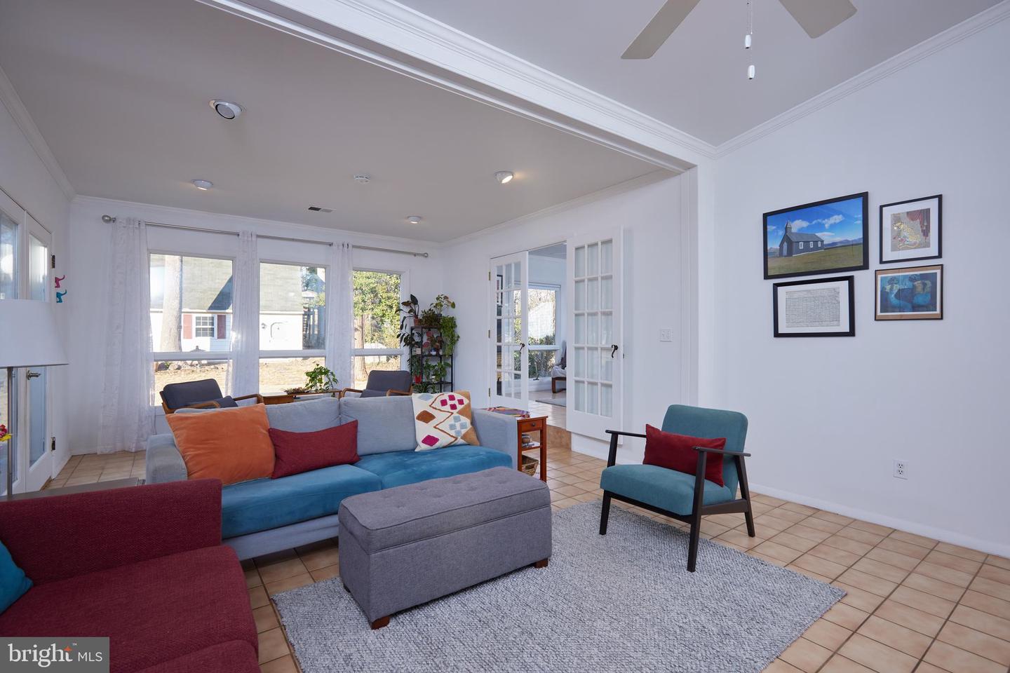 112 Tulip Dr