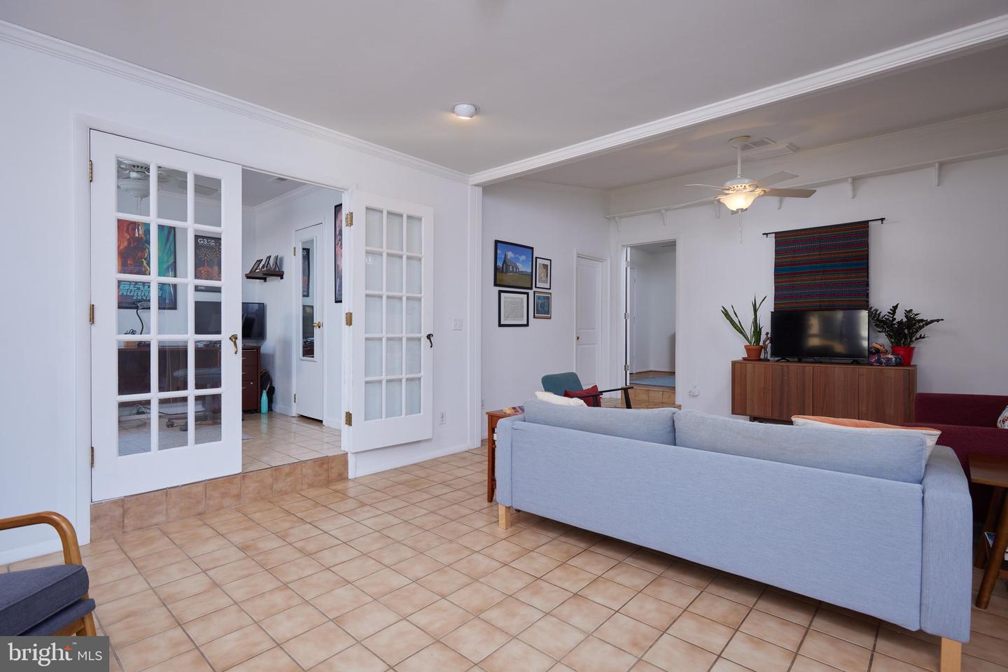 112 Tulip Dr