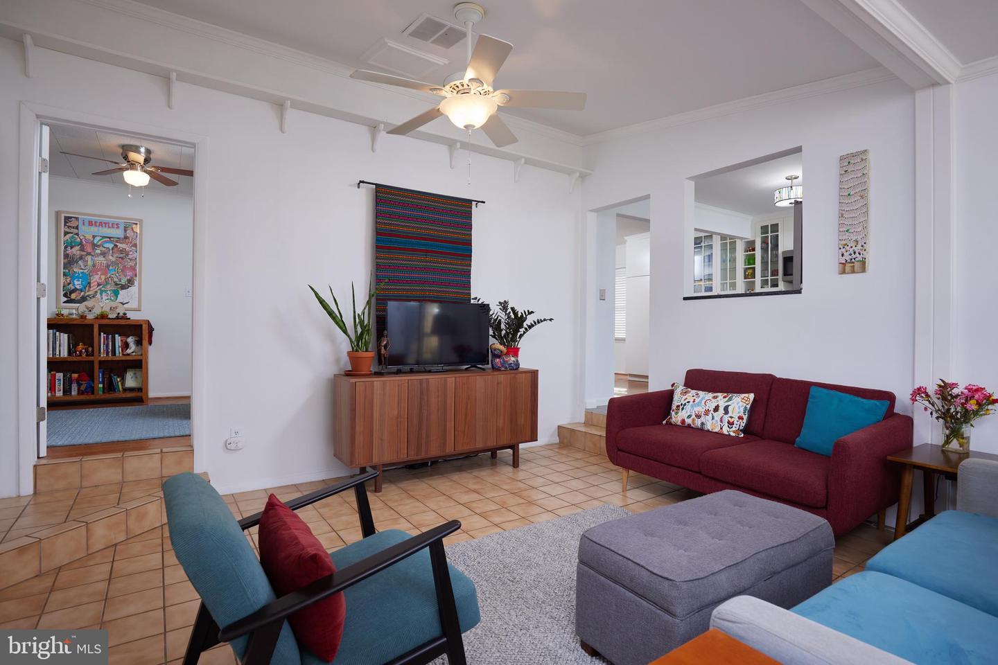 112 Tulip Dr