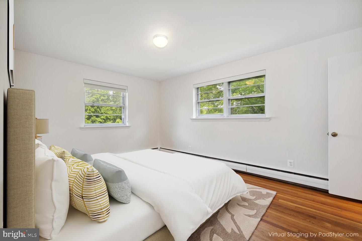 9803 INGLEMERE DR
