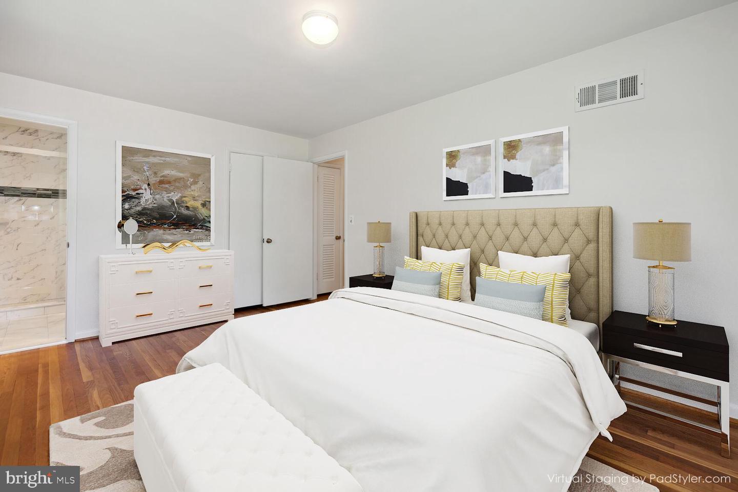 9803 INGLEMERE DR