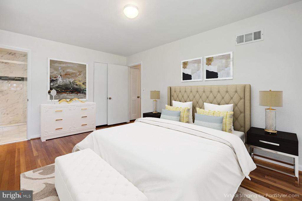 9803 INGLEMERE DR