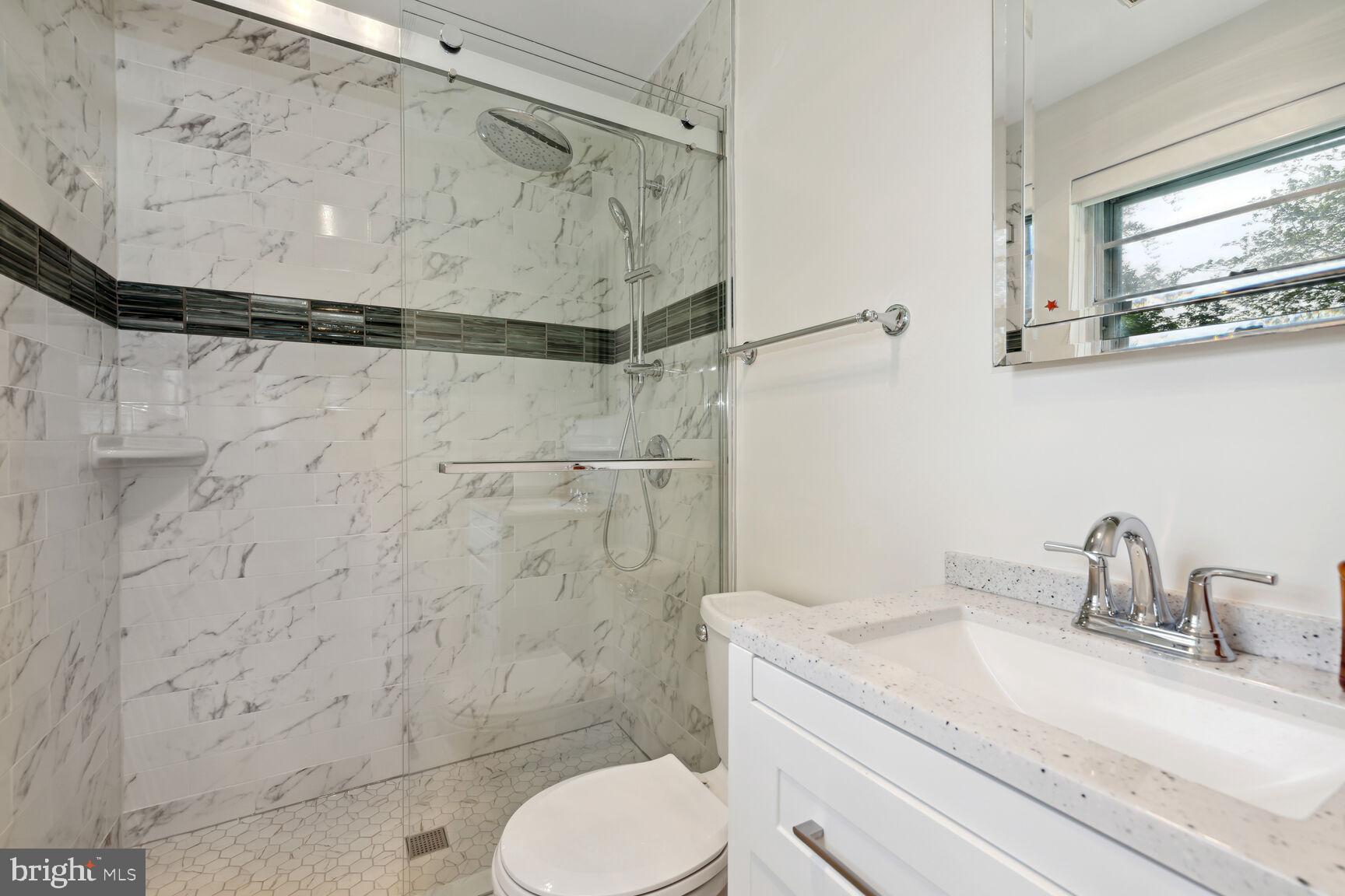 9803 INGLEMERE DR