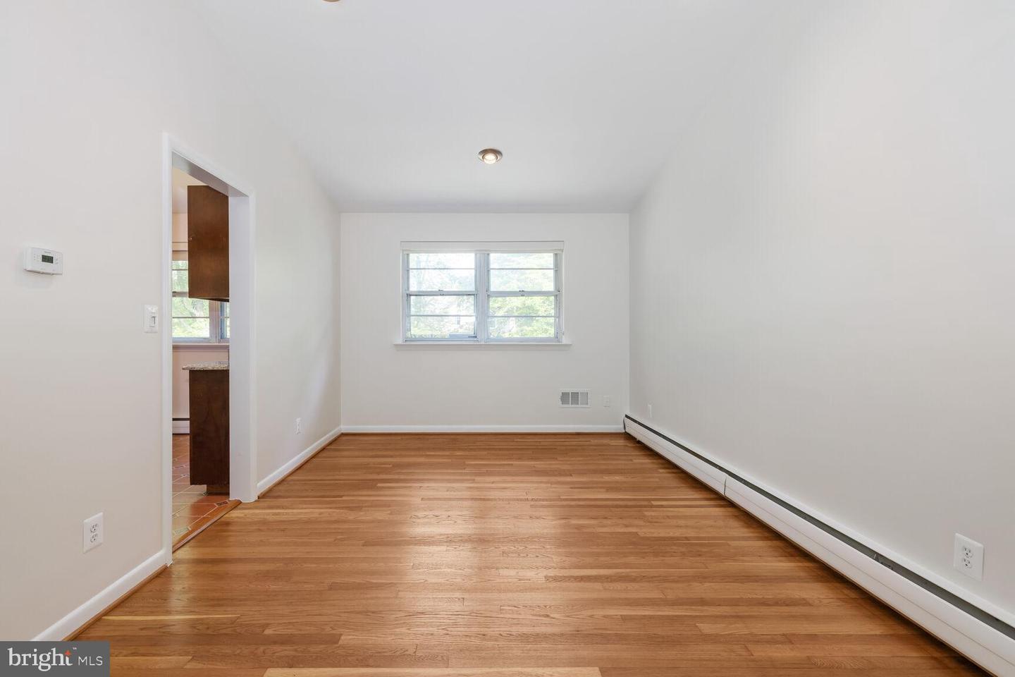 9803 INGLEMERE DR