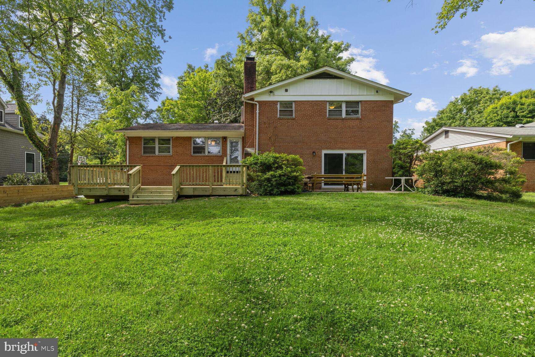9803 INGLEMERE DR