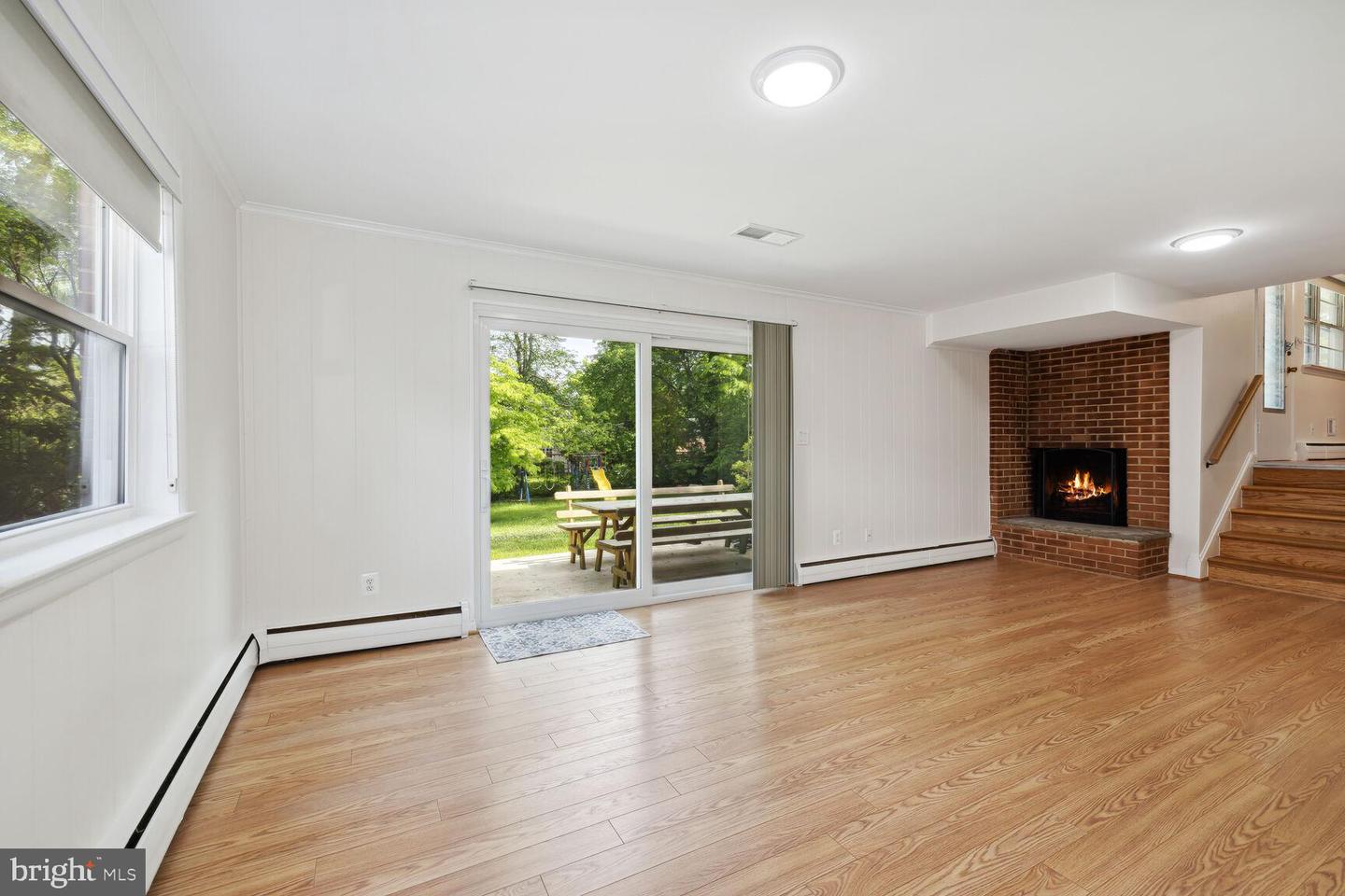 9803 INGLEMERE DR