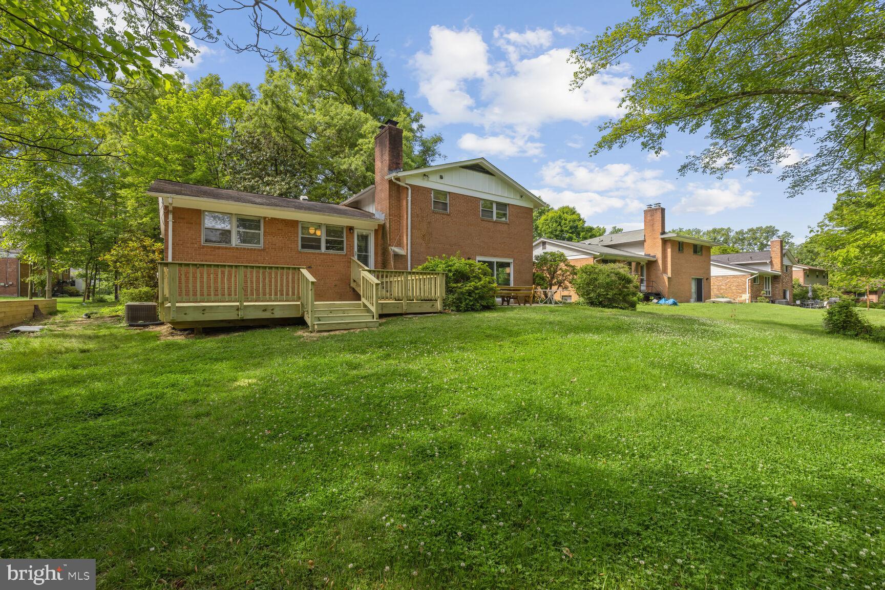 9803 INGLEMERE DR