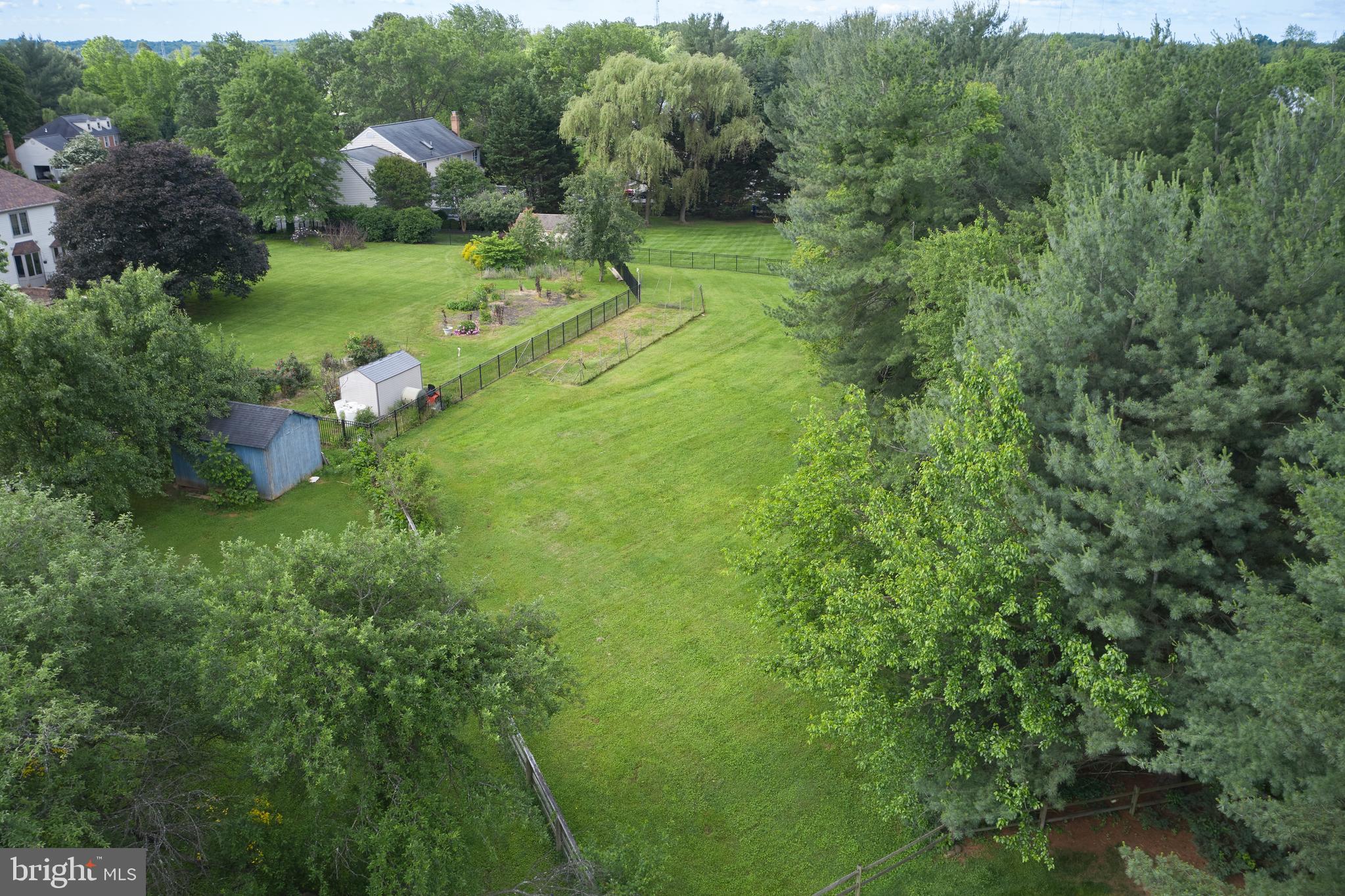 17628 Charity Ln