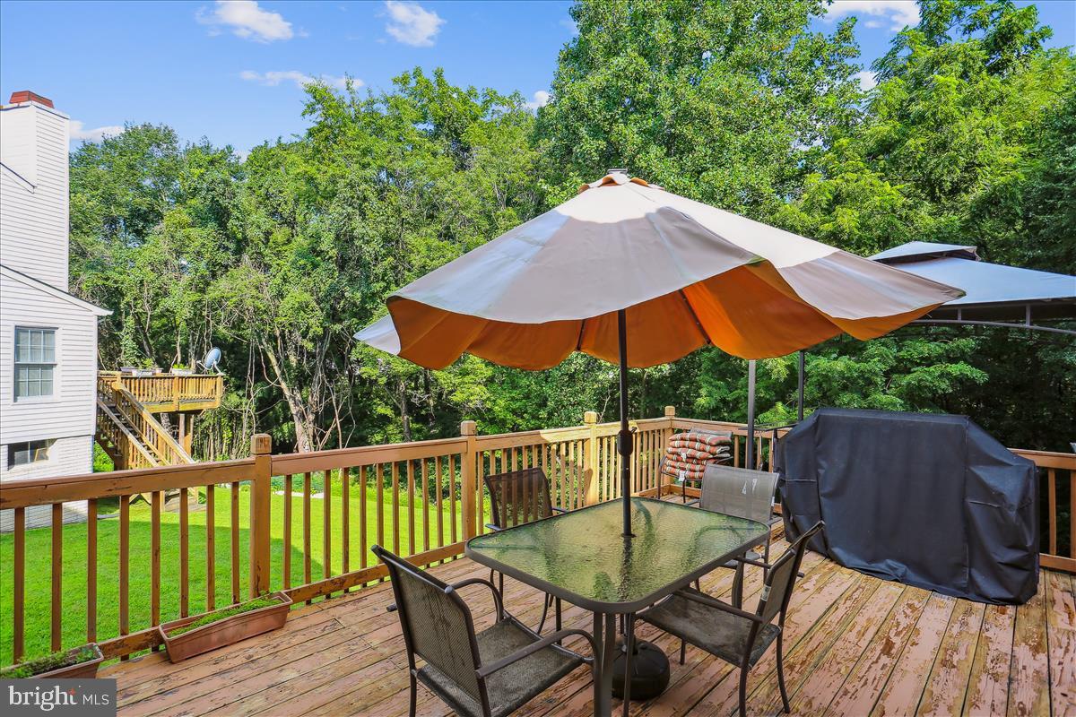 18518 GINGERBREAD LANE