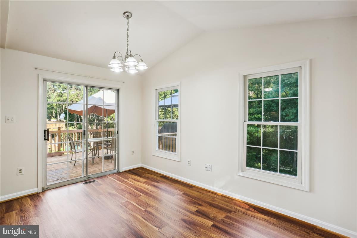 18518 GINGERBREAD LANE