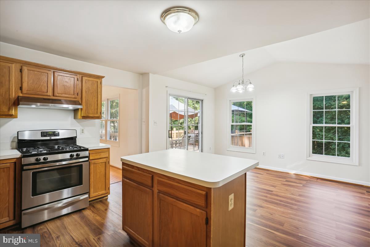 18518 GINGERBREAD LANE