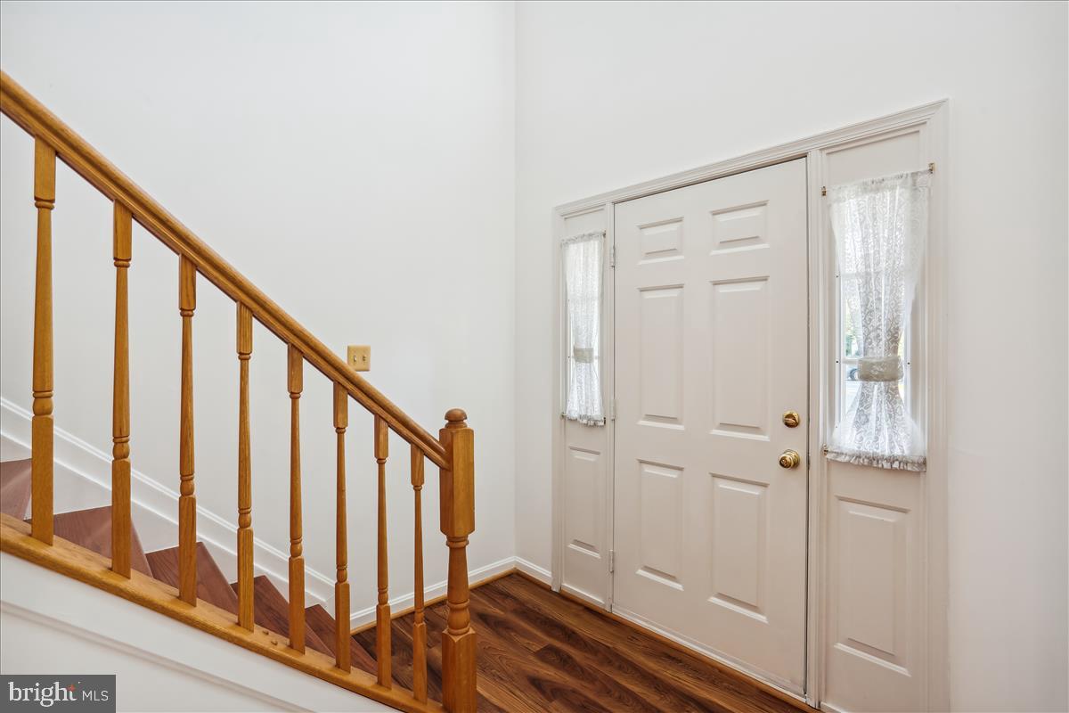 18518 GINGERBREAD LANE