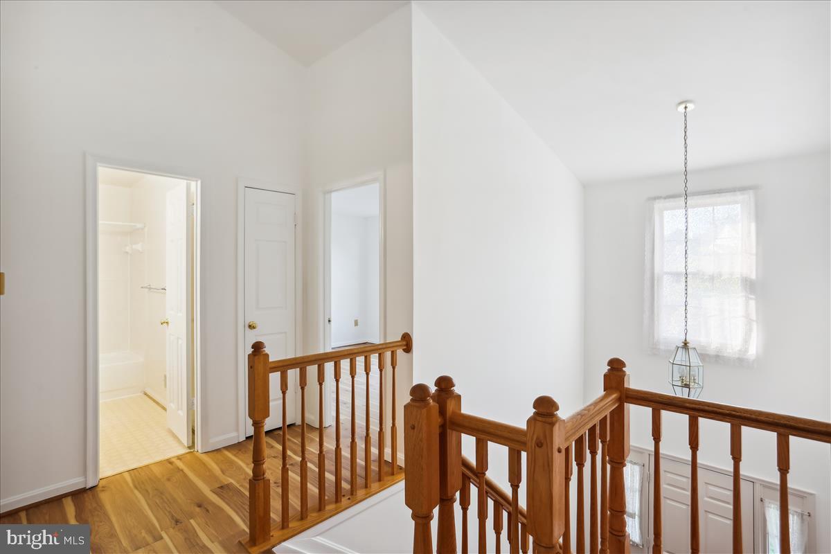 18518 GINGERBREAD LANE