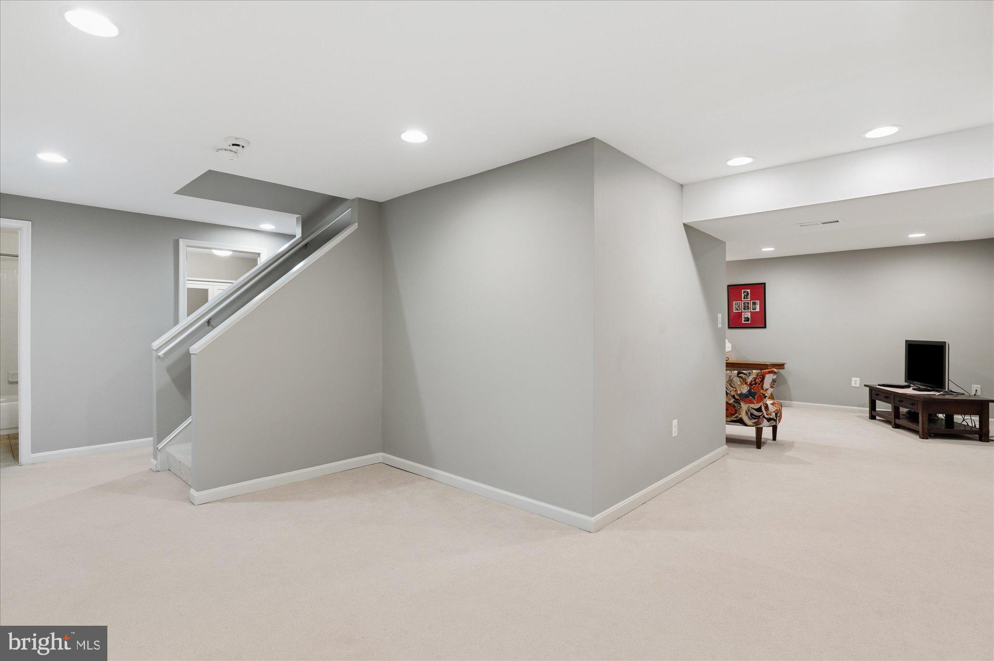 132 UPSHIRE CIRCLE