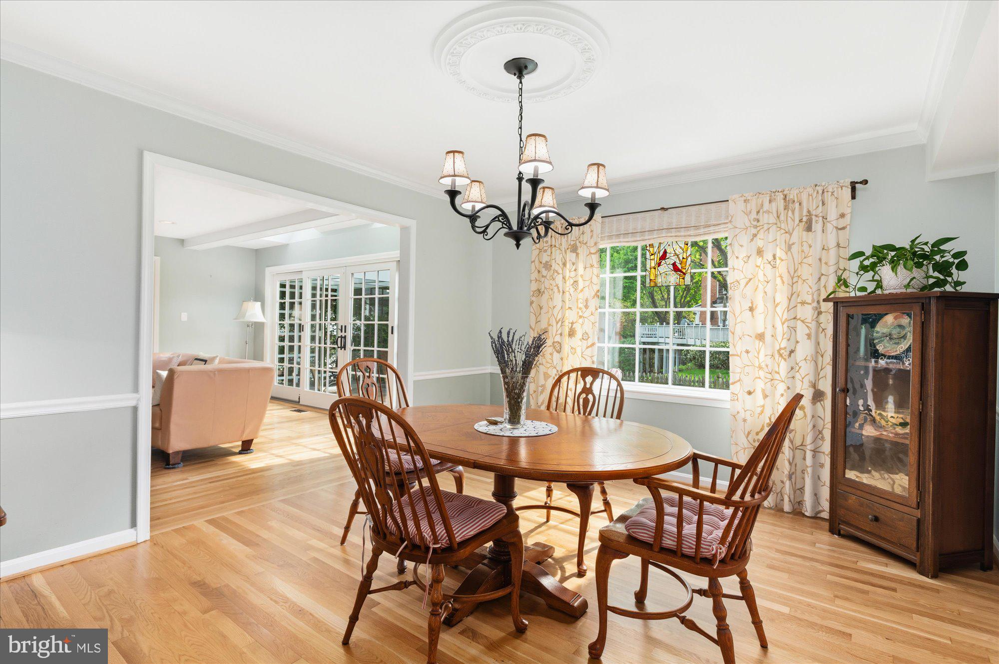 132 UPSHIRE CIRCLE