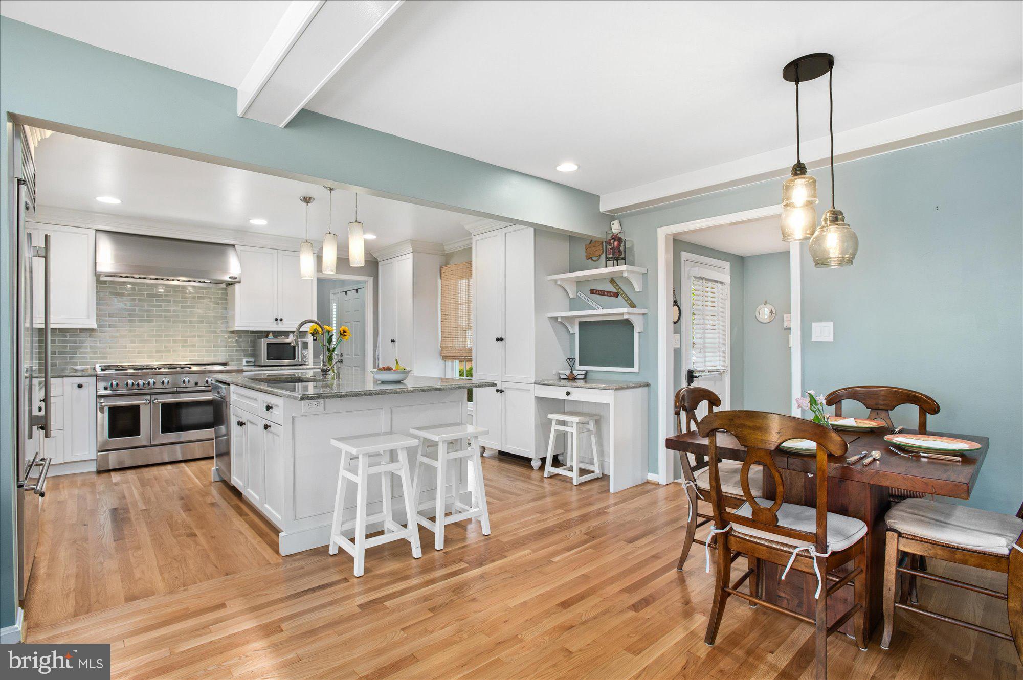 132 UPSHIRE CIRCLE