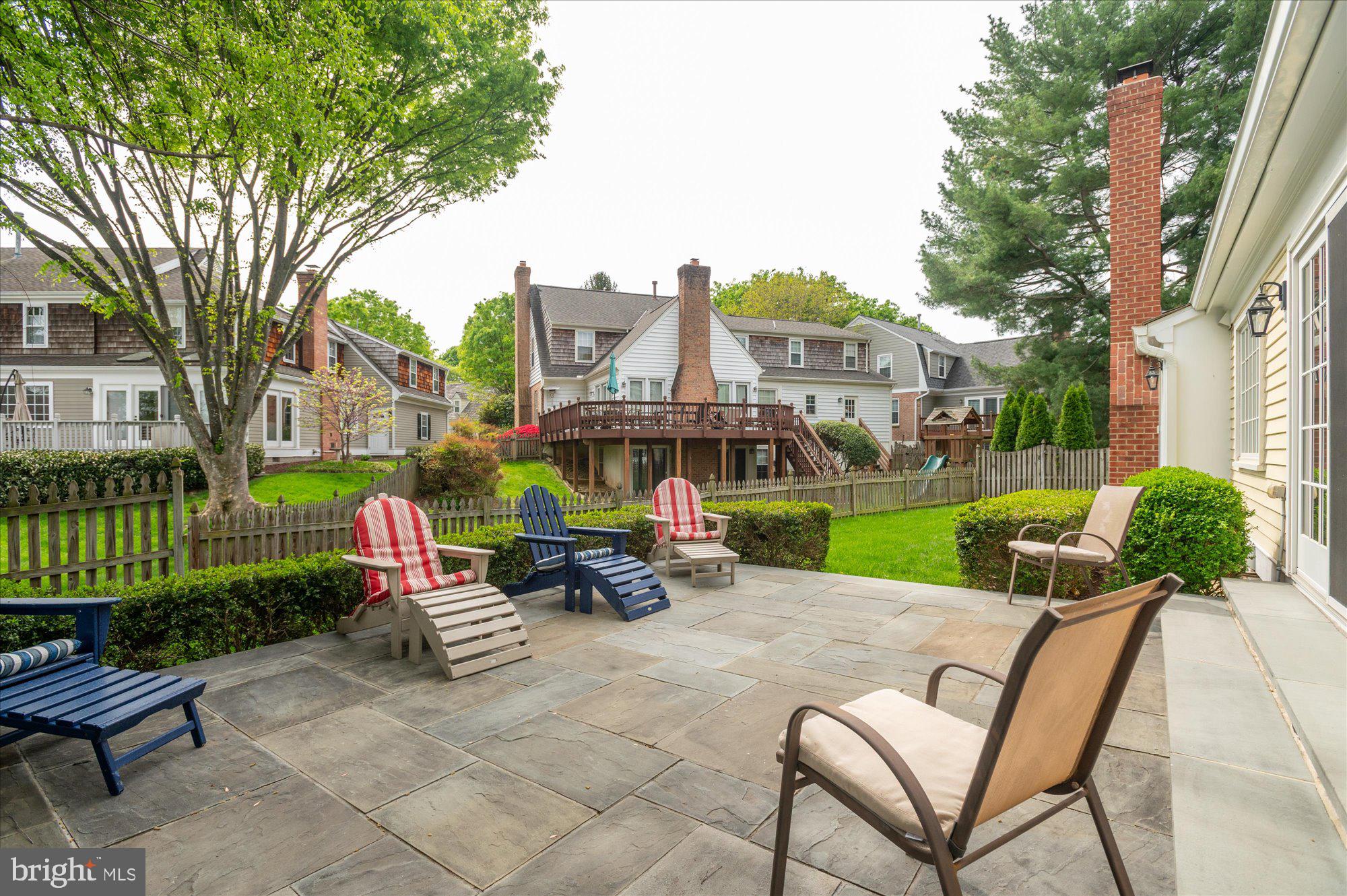 132 UPSHIRE CIRCLE