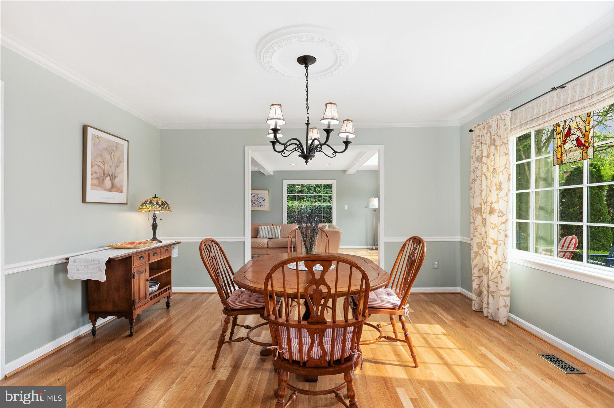 132 UPSHIRE CIRCLE