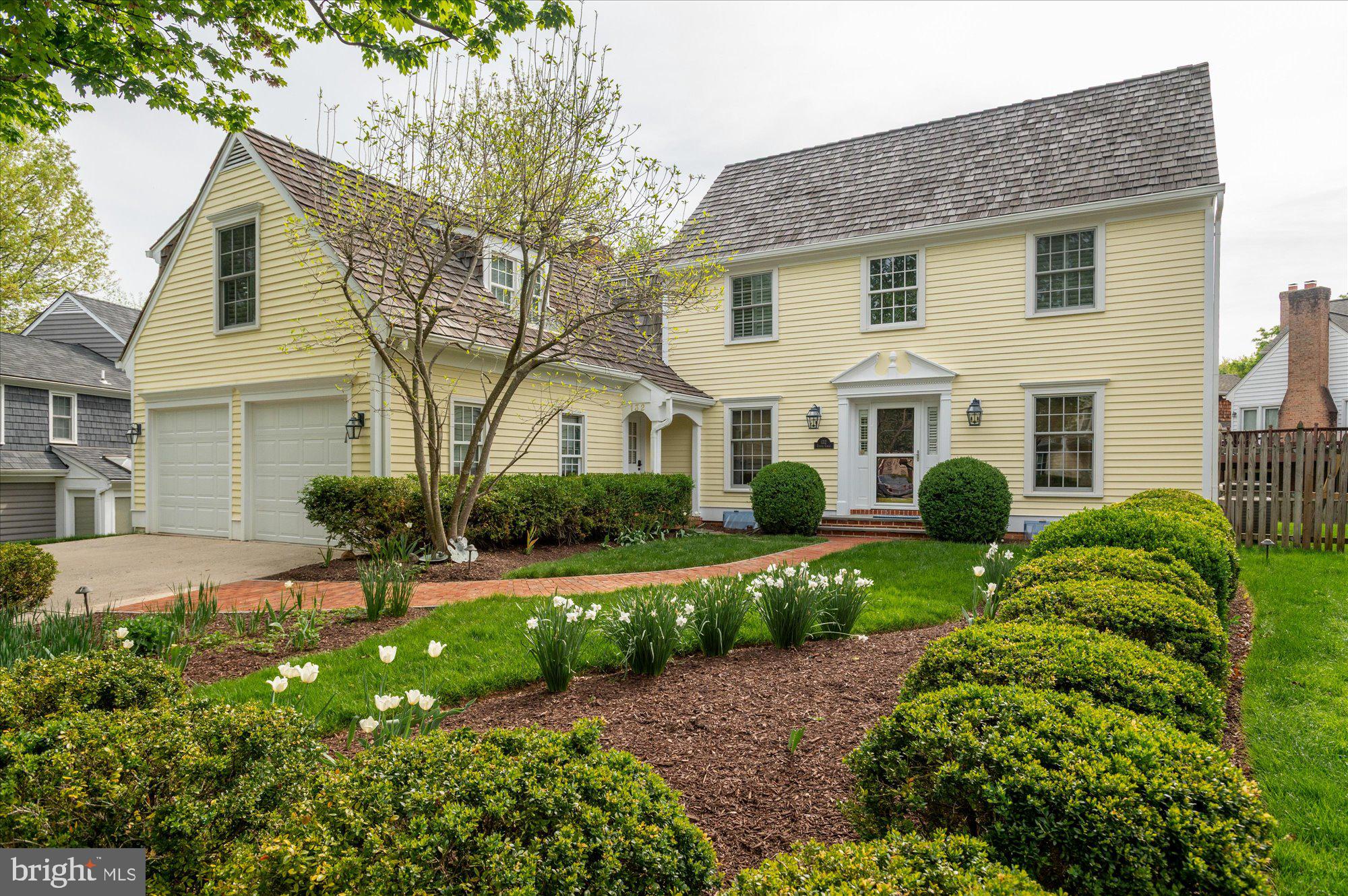 132 UPSHIRE CIRCLE