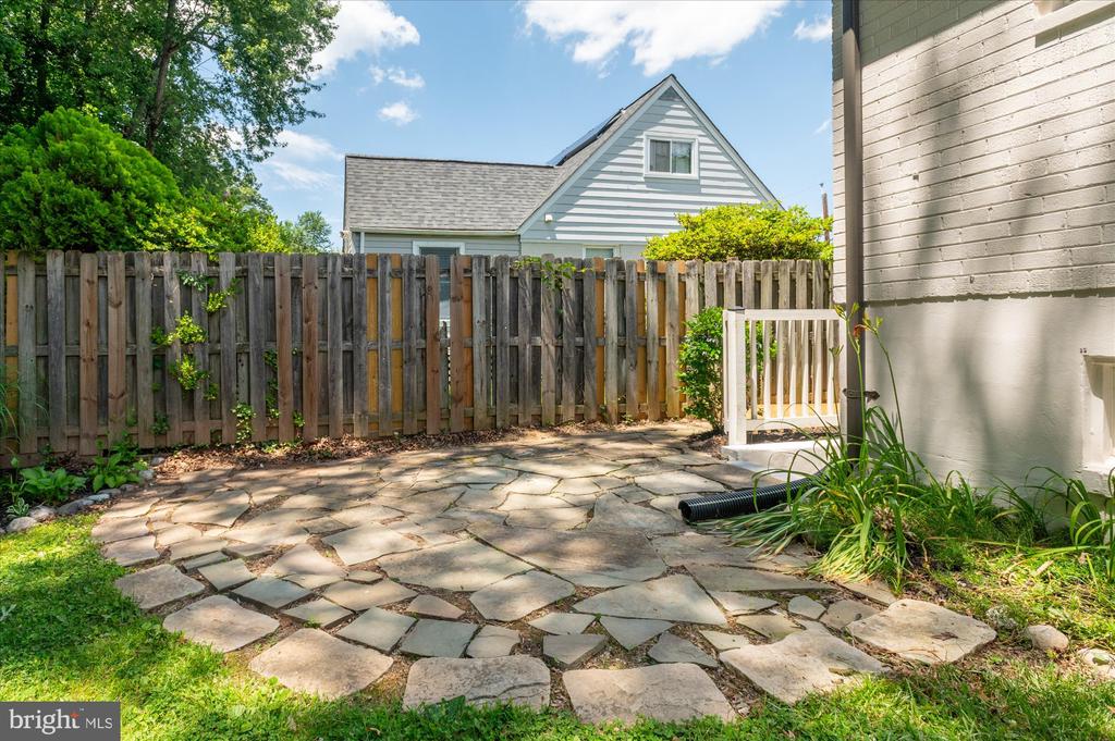 11414 SCHUYLKILL ROAD