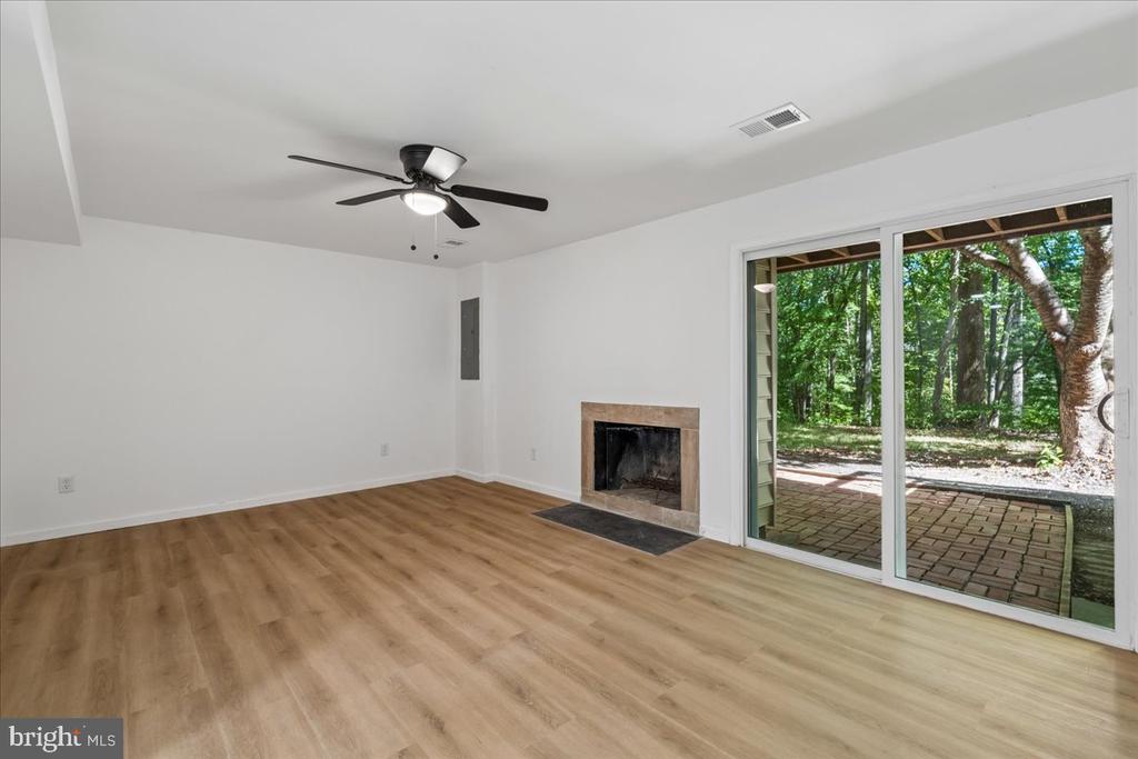 10057 MAPLE LEAF DRIVE
