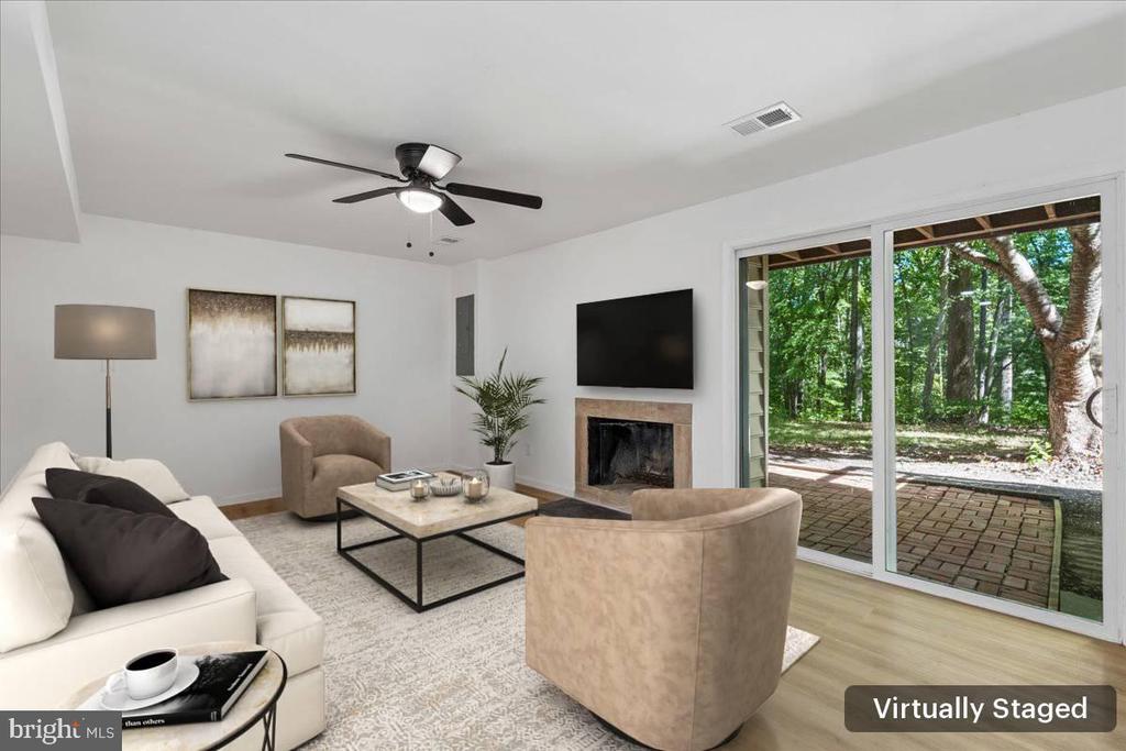 10057 MAPLE LEAF DRIVE