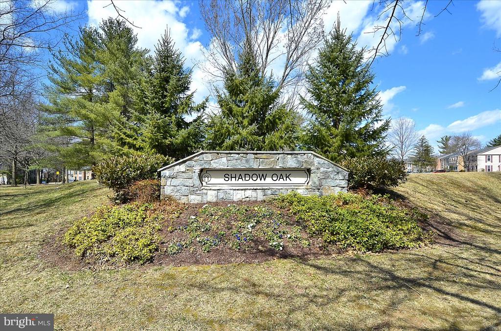 10057 MAPLE LEAF DRIVE