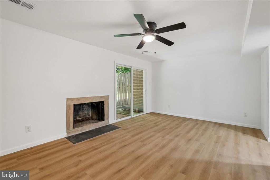 10057 MAPLE LEAF DRIVE