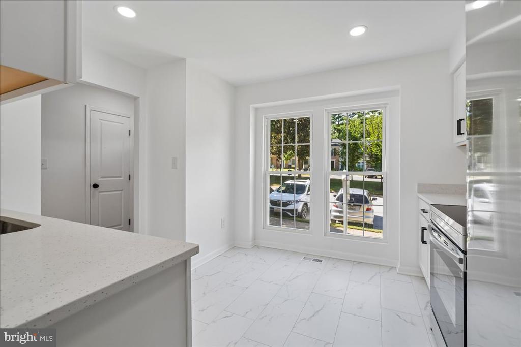 10057 MAPLE LEAF DRIVE