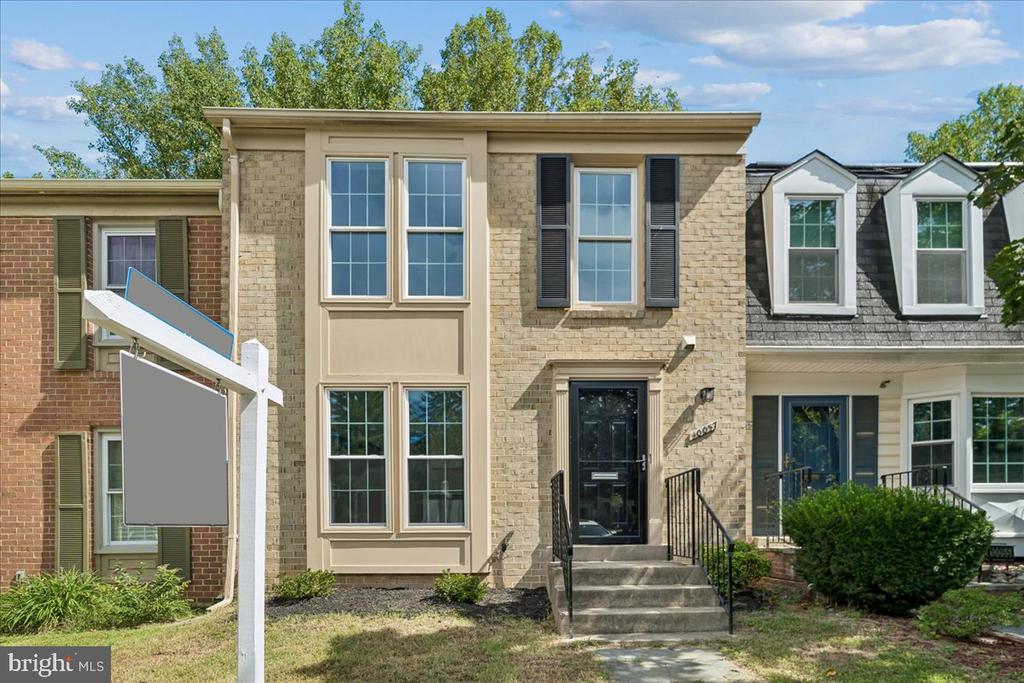 10057 MAPLE LEAF DRIVE