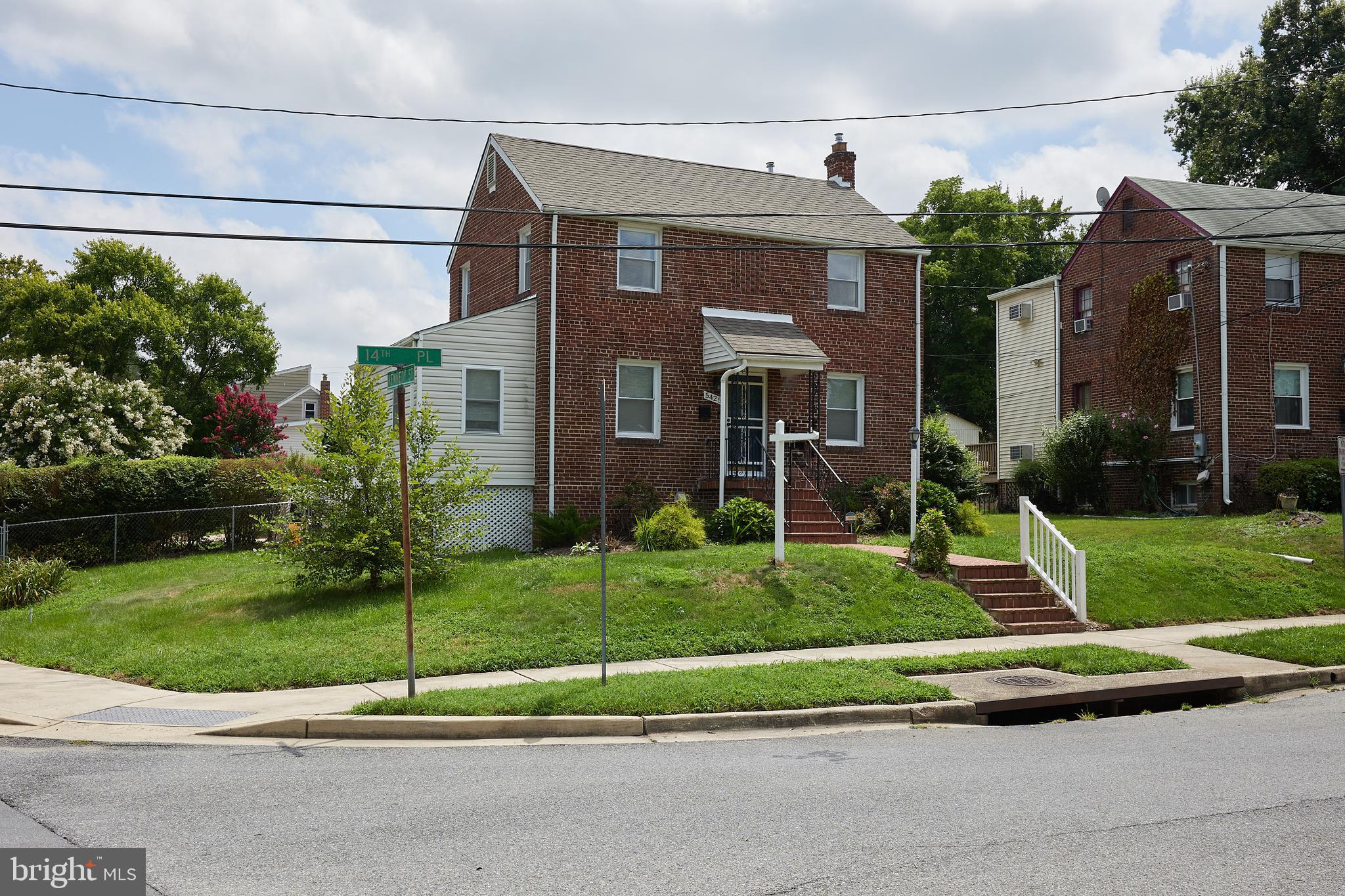 5425 14th Pl