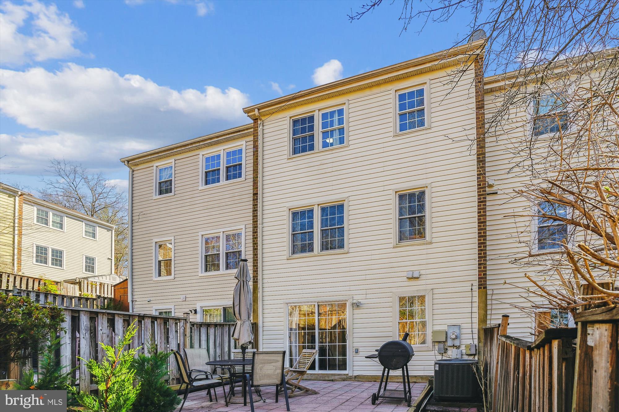 5046 Head Ct