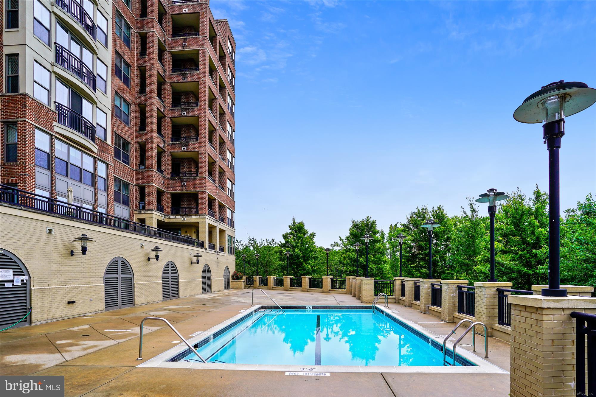 485 Harbor Side St #411