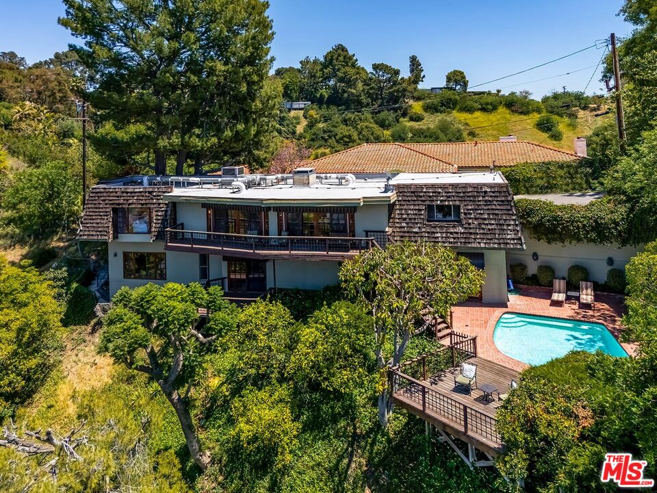 13490 Firth Dr
