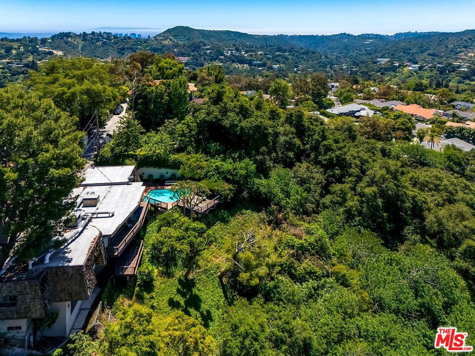 13490 Firth Dr
