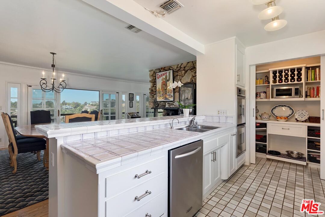 13490 Firth Dr