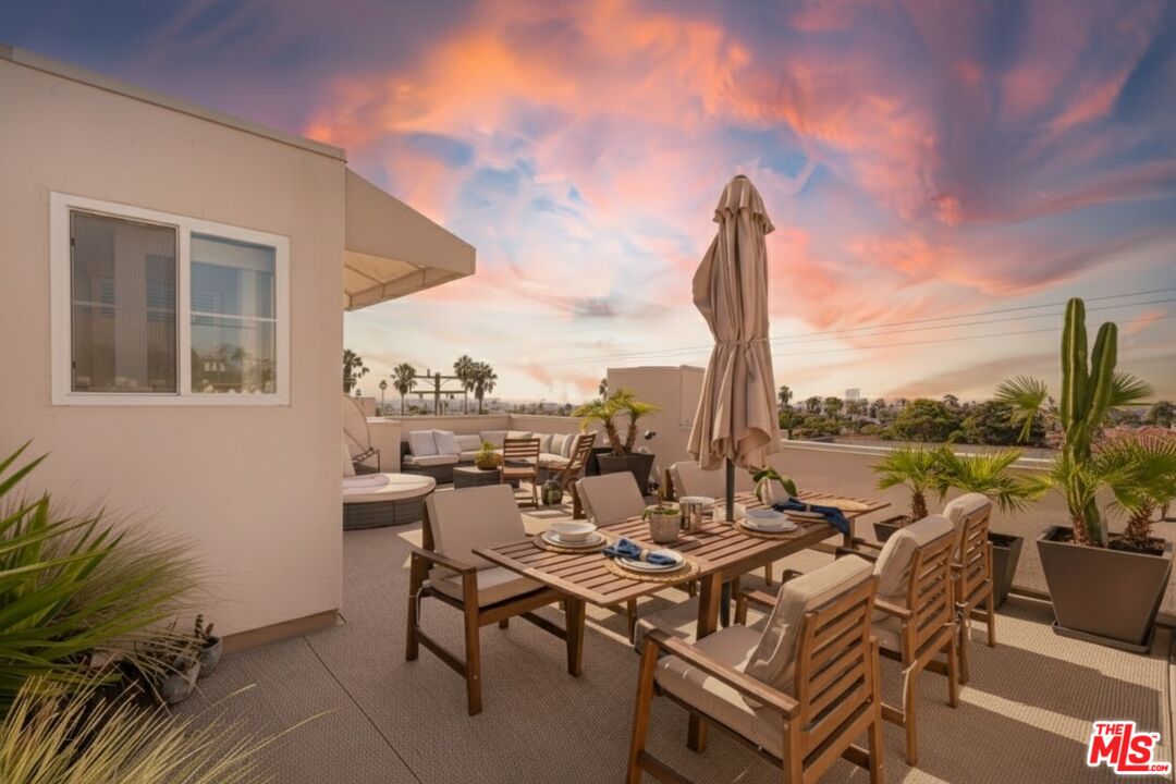 838 17th St Unit: 105